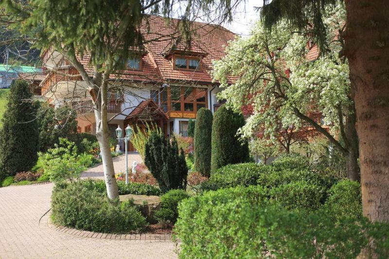 Hotel Garni Cafe Schacher Oberwolfach Buitenkant foto